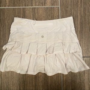 White lulu lemon skirt